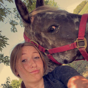 Meet your Posher, Emma